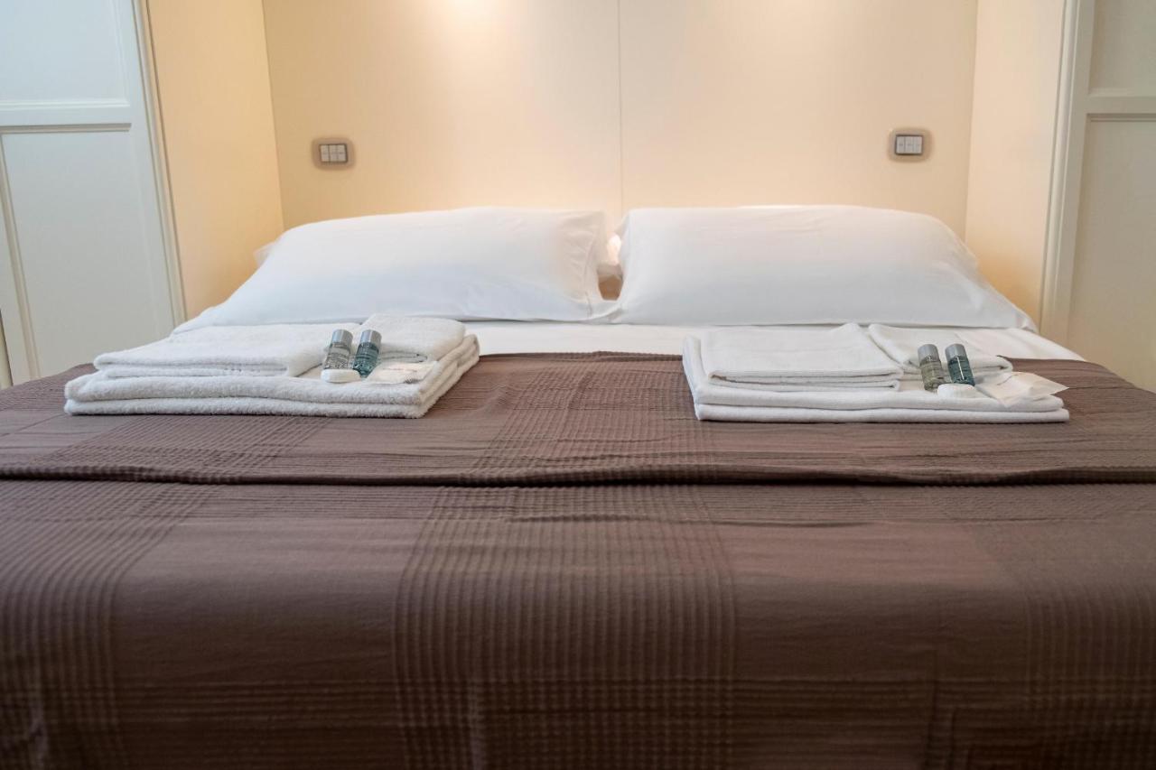 Noliday Suite Riviera Luxury Sea Flat Bagian luar foto